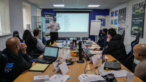 Treinamento de ajuste DSG usando ECM Titanium