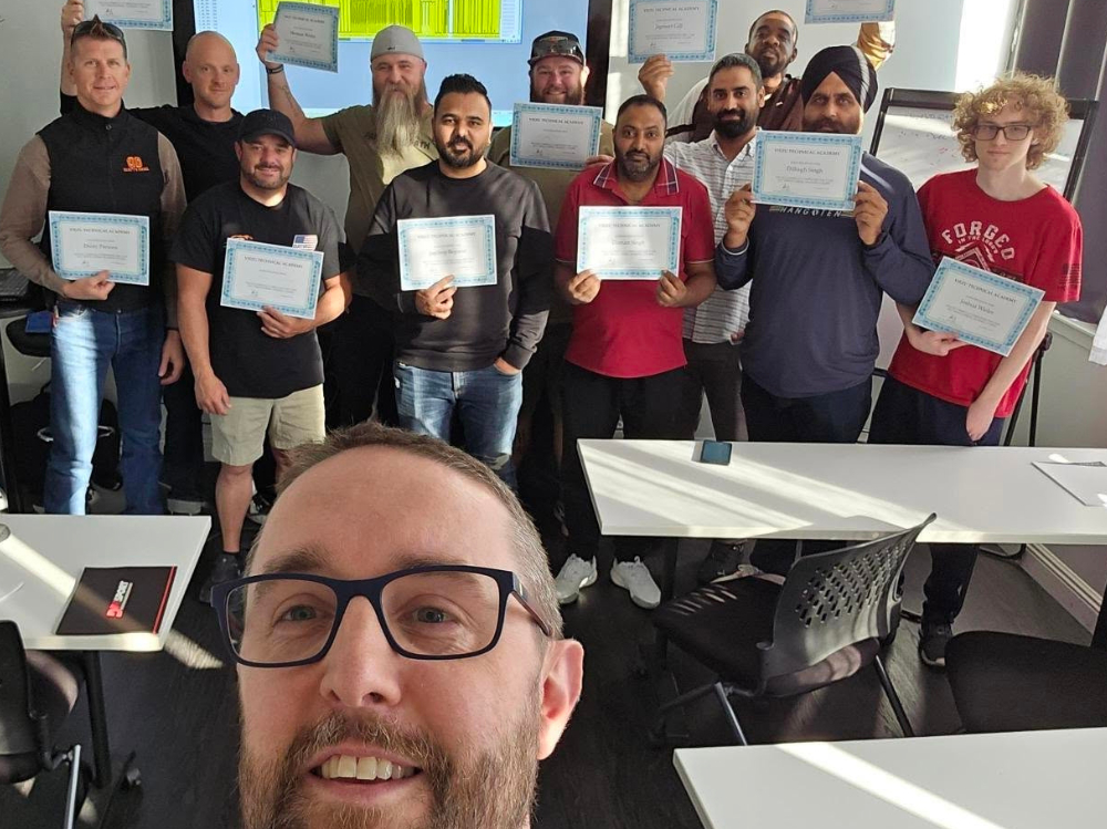 Dentro de la Academia Técnica VIEZU: Acerca de nuestros cursos de tuning Dentro de la Academia Técnica VIEZU: Acerca de nuestros cursos de tuning