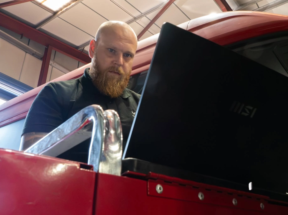 On of VIEZU's in-house tuning technicians. Featured image for our article on 'What makes a great ECU tuning file'